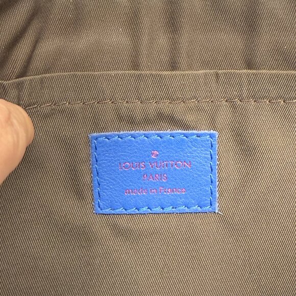 Louis Vuitton Monogram Apollo Pochette - Picture 8 of 8